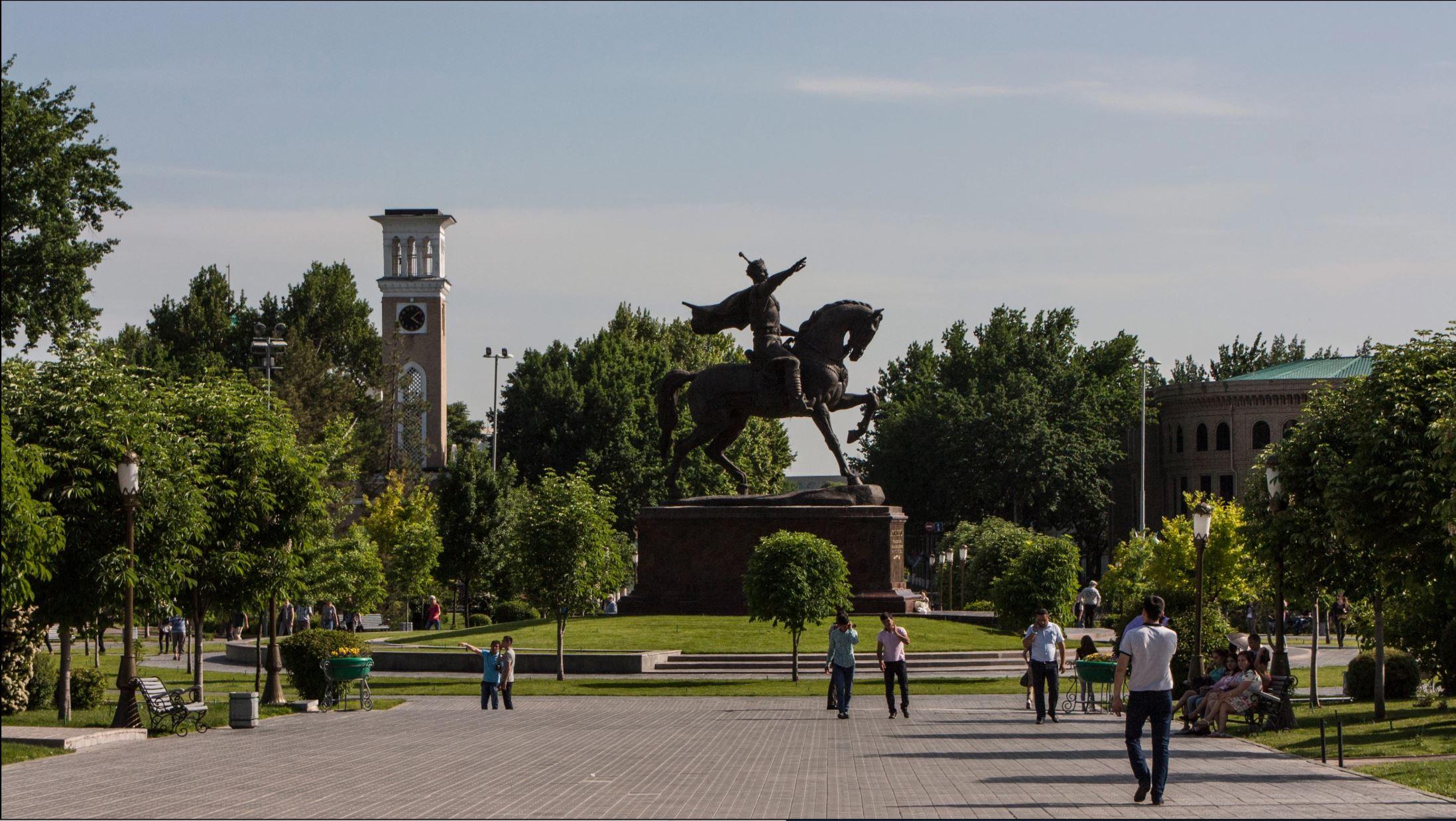 Amir Temur Square